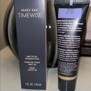 Mary Kay Timewise Matte 3D Foundation in Beige W180